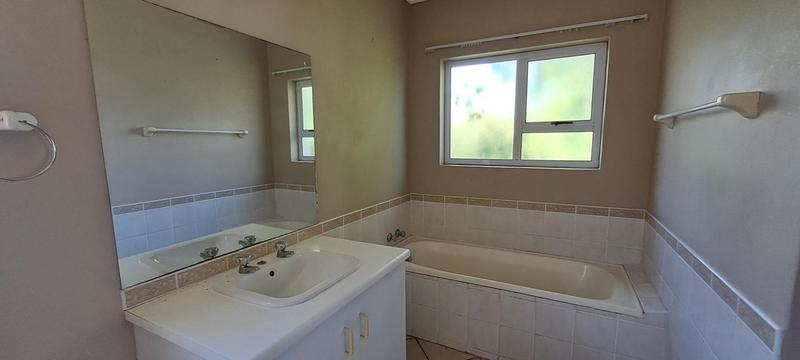 3 Bedroom Property for Sale in Stilbaai Wes Western Cape